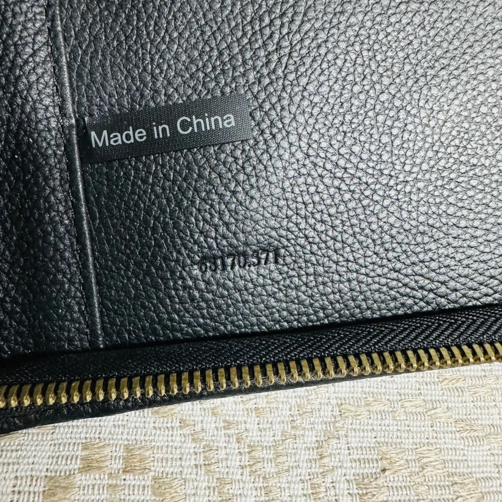 Franklin Covey Black Tyler Pebbled Leather Zipper 7 -Ring Binder W/ Inserts
